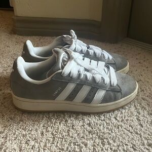 Adidas Campus Women’s Size 9 in Grey